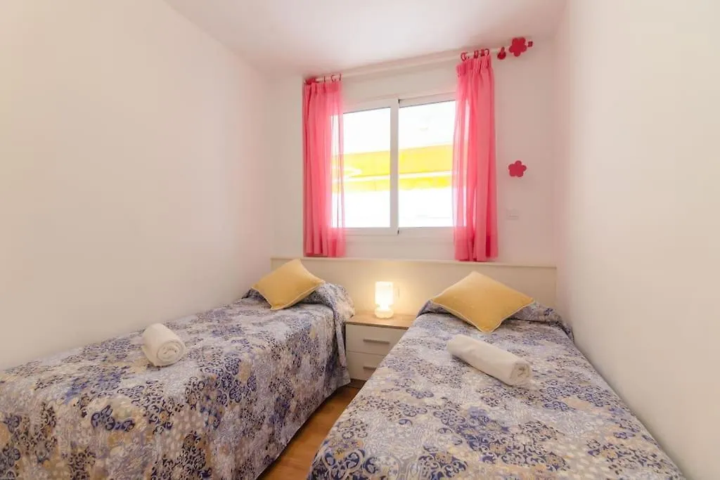 Apto Park Lein, 5 Huespedes Muy Cerca De La Playa يوريت دي مار شقة